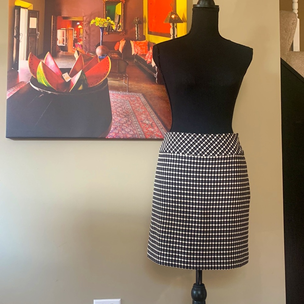 🖤LOFT Skirt!